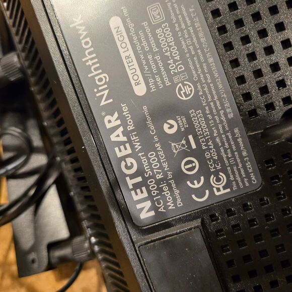 NETGEAR Nighthawk AC1900 Dual Band Wi-Fi Gigabit Router (R7000)electronics Home - Picture 6 of 14